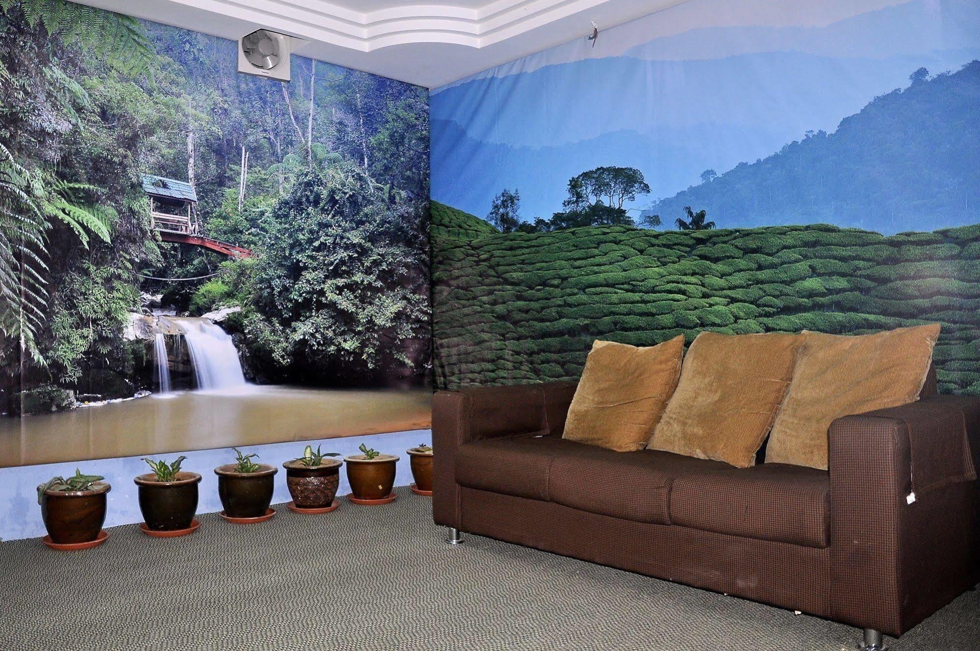 Ch Travellers Inn Cameron Highlands Exteriör bild